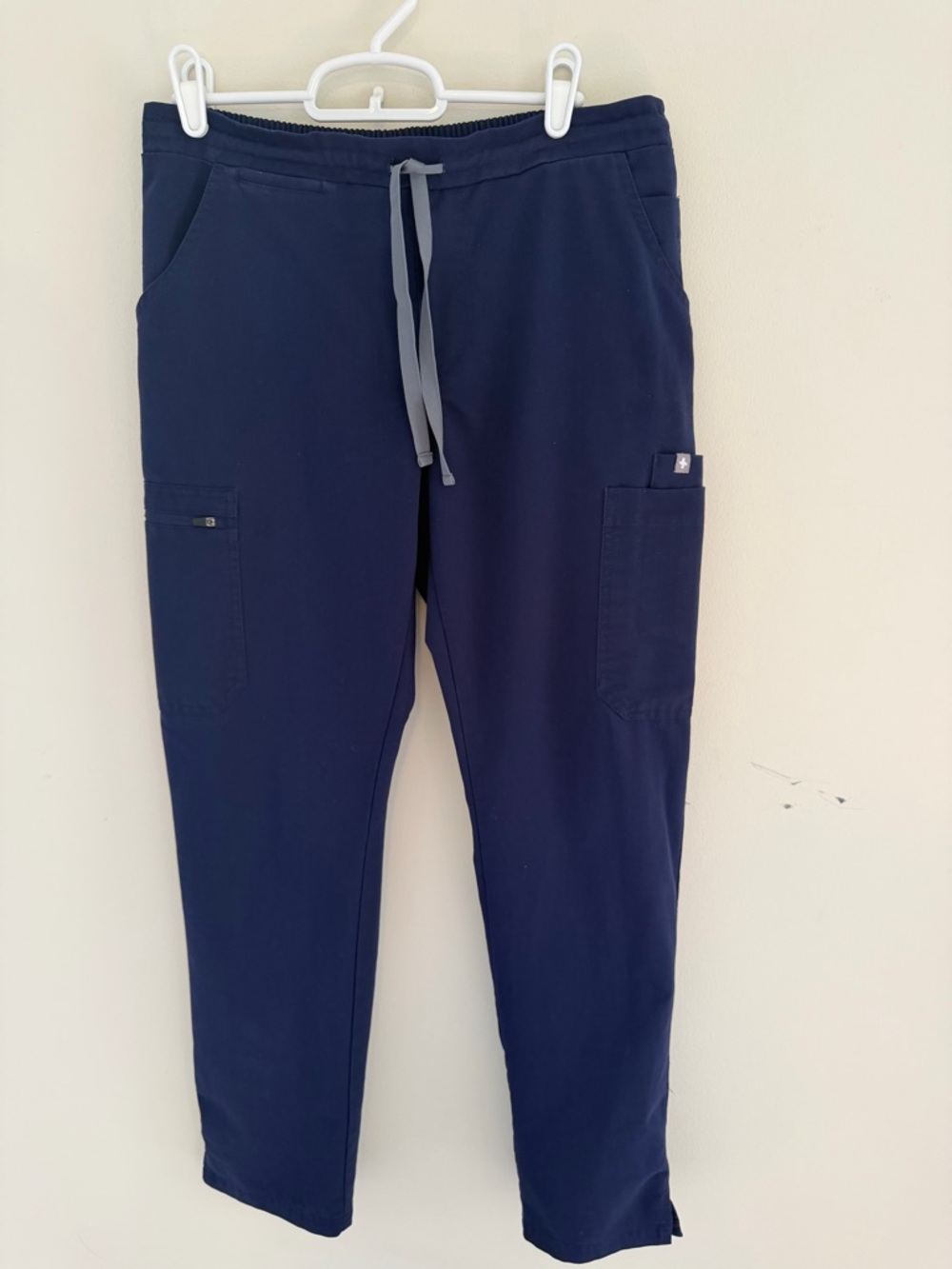 Figs Women's Yola Skinny Scrub Pants- Navy with Gray Drawstring